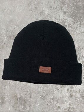Levi’s All Season Comfy Leather Logo Patch Hero Black Beanie